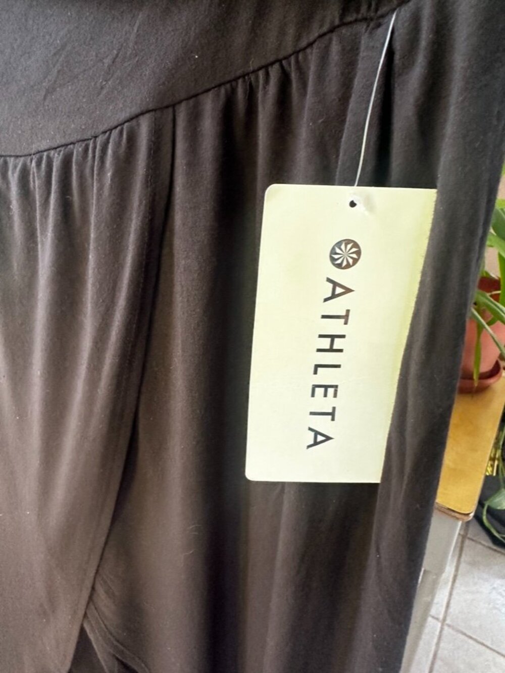 Athleta Release Pant, Yoga, Athleisure, Black, NWT, Medium - Picture 3 of 8